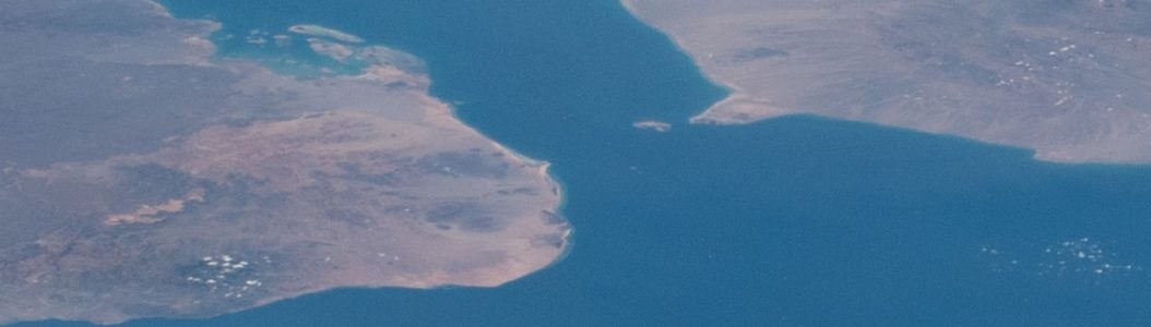 PD NASA / Photo by NASA Johnson Space Center (Bab el-Mandeb Strait; cropped.)